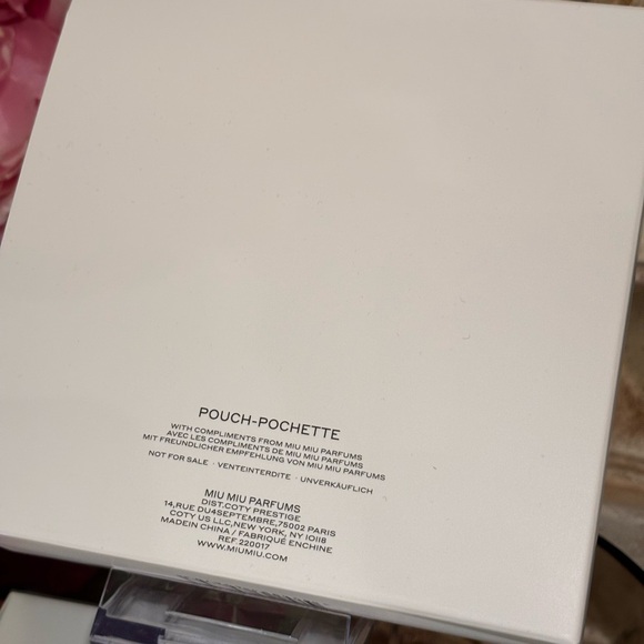 NIB Pink Blush Velvet goldtone POUCHETTE wristlet - Picture 5 of 7